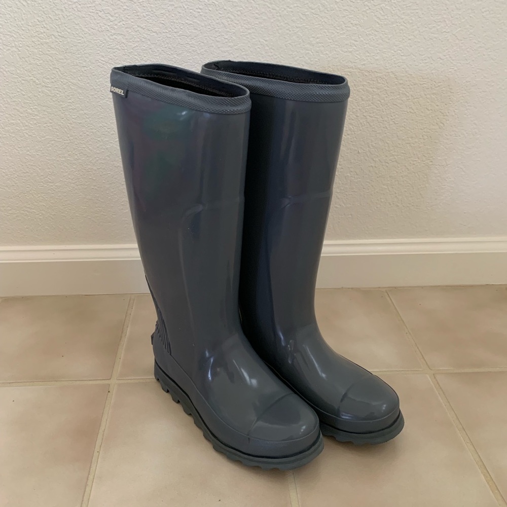 Sorel women’s rainboots